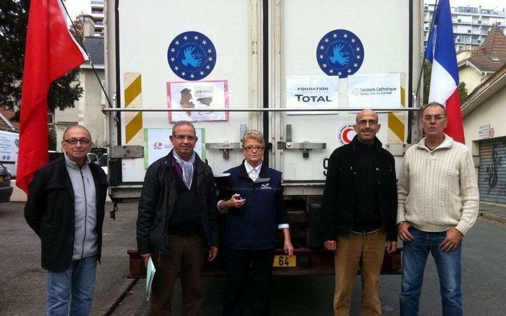 You are currently viewing Un second convoi humanitaire en route pour la Tunisie